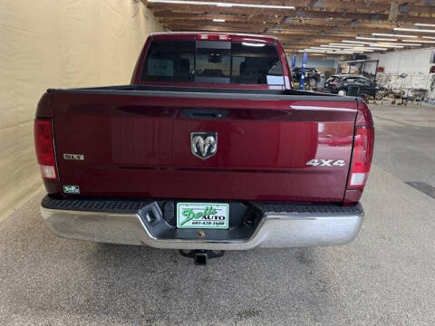 2017 RAM 1500 SLT