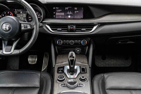 2022 Alfa Romeo Stelvio Ti
