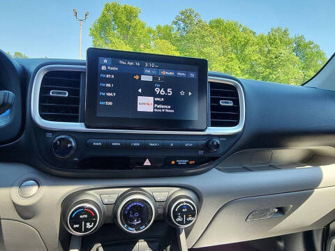 2025 Hyundai Venue SEL