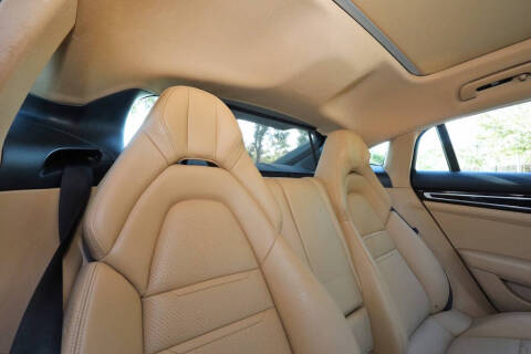 2018 Porsche Panamera 4 Executive