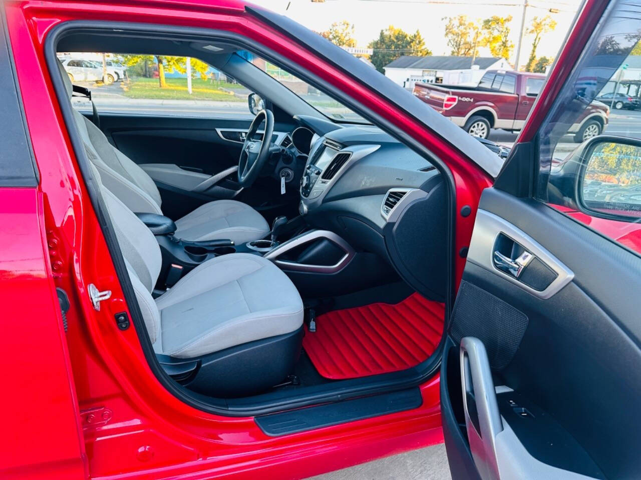 2013 Hyundai VELOSTER for sale at American Dream Motors in Winchester, VA