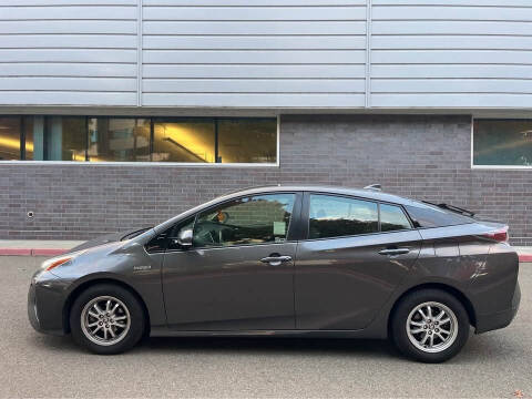 2017 Toyota Prius Two