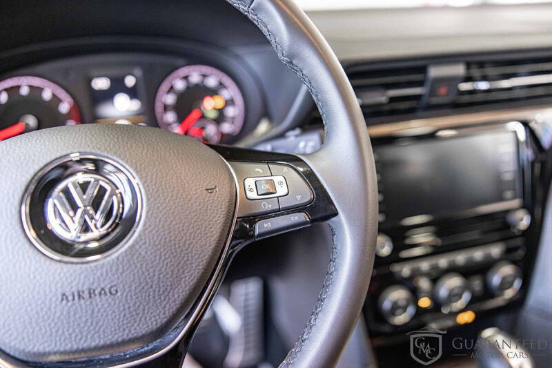 2022 Volkswagen Passat Limited Edition