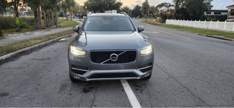2016 Volvo XC90 T6 Momentum