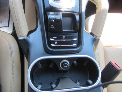 2014 Porsche Cayenne Platinum