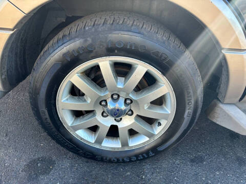 2011 Ford Expedition XLT