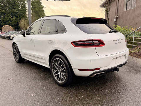 2016 Porsche Macan Turbo