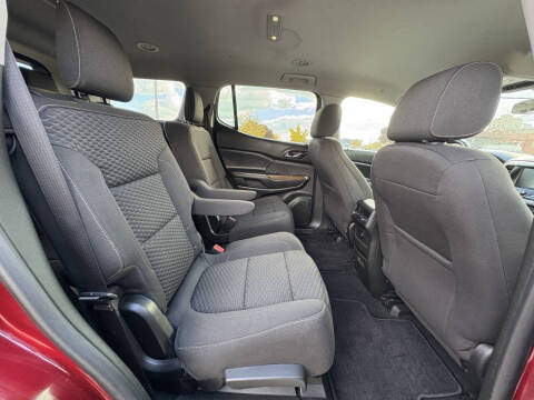 2017 GMC Acadia SLE-2