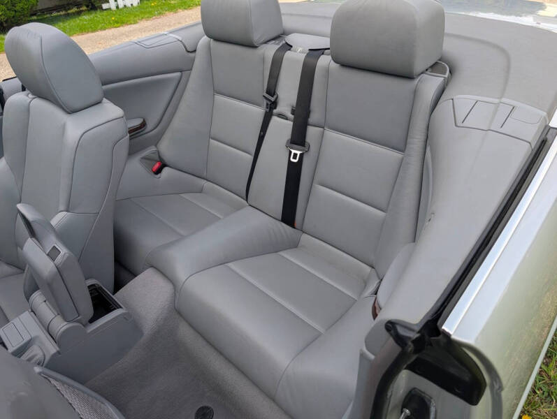 2002 BMW 3 Series 325Ci