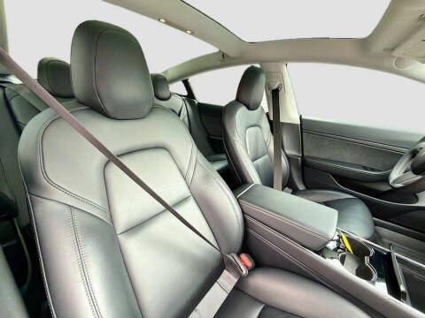 2020 Tesla Model 3 Standard Range Plus