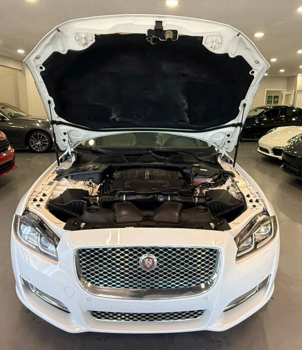 2017 Jaguar XJL Portfolio