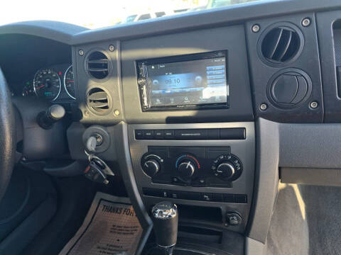 2007 Jeep Commander Sport