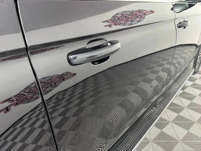 2023 Ford Expedition MAX XLT