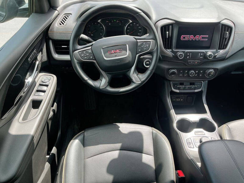 2024 GMC Terrain AT4