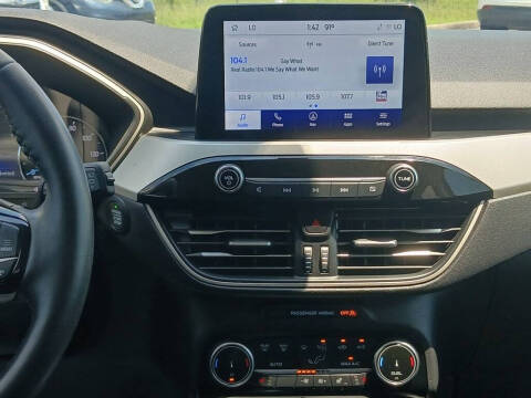 2022 Ford Escape Hybrid SEL