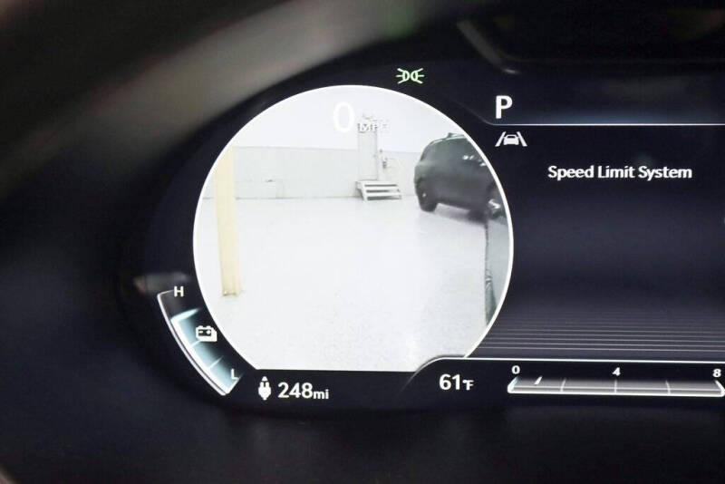 2023 Genesis Electrified G80