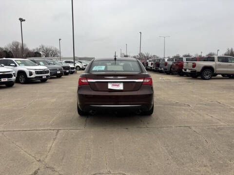 2013 Chrysler 200 Limited