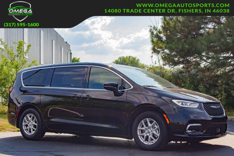 2025 Chrysler Pacifica Select