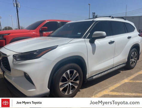 2022 Toyota Highlander for sale at Joe Myers Toyota PreOwned in Houston TX