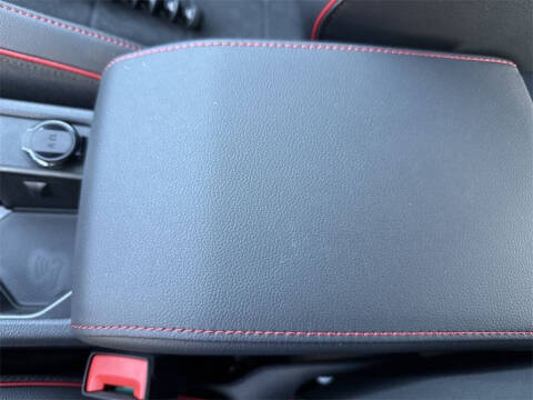 2025 Volkswagen Golf GTI SE