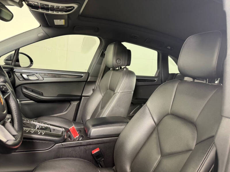 2018 Porsche Macan S