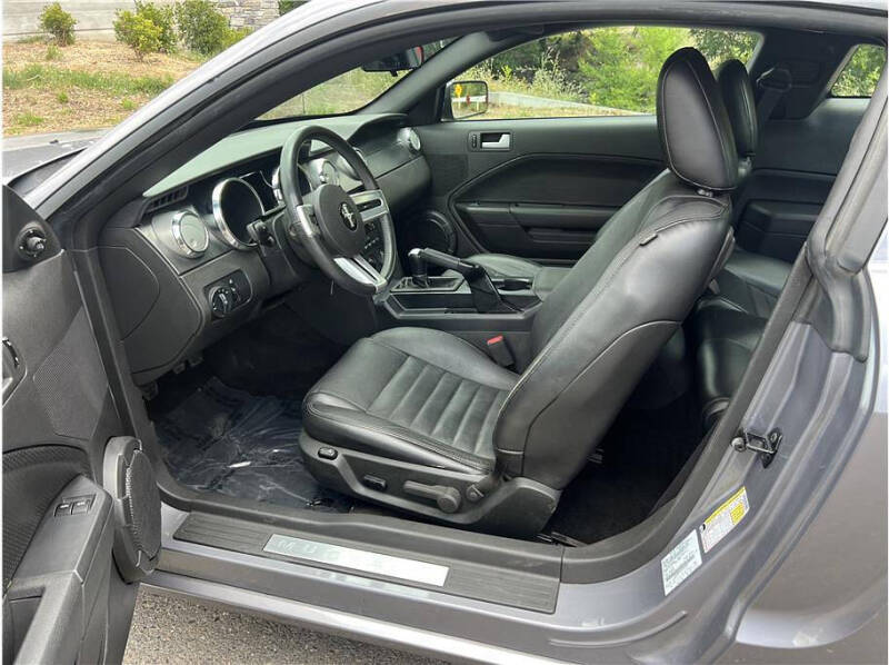 2006 Ford Mustang GT Deluxe