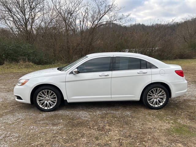 2011 Chrysler 200 Limited