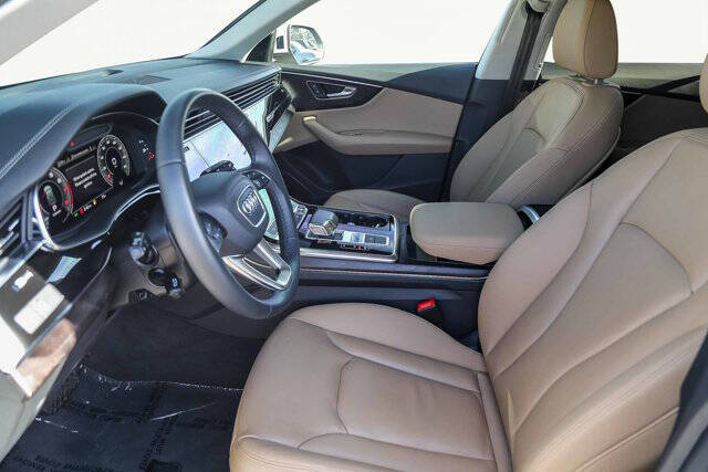 2023 Audi Q8 quattro Premium 55 TFSI