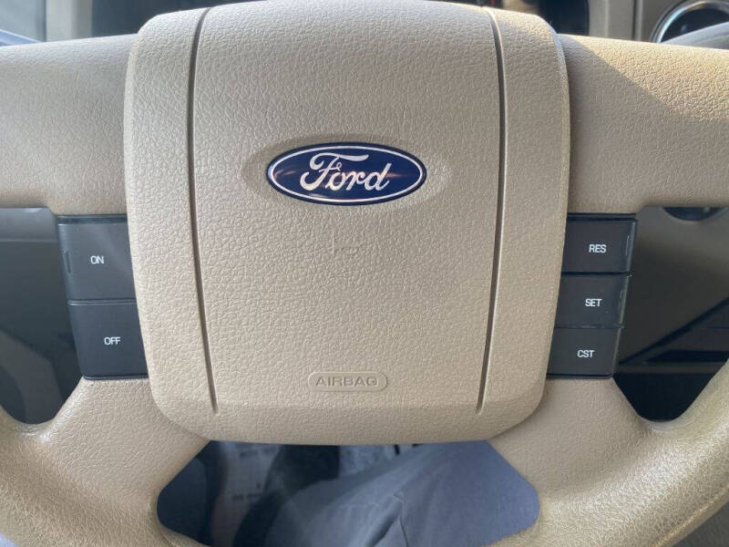 2007 Ford F-150 XLT photo 23