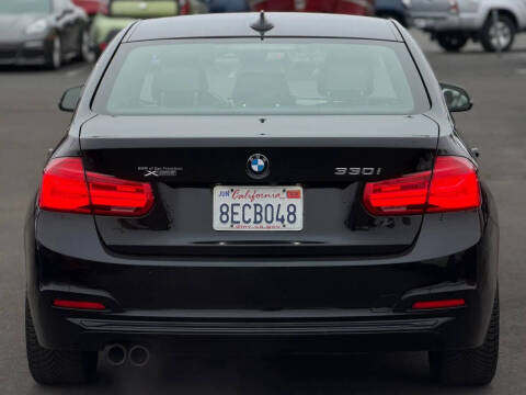 2018 BMW 3 Series 330i xDrive