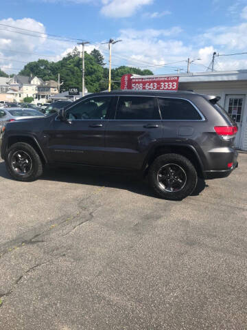 2018 Jeep Grand Cherokee Laredo E