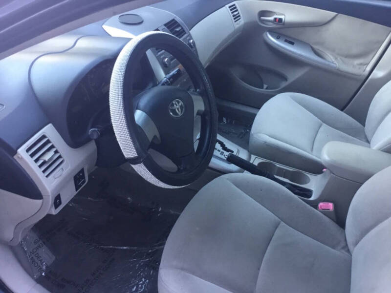 2011 Toyota Corolla Base - Photo 11