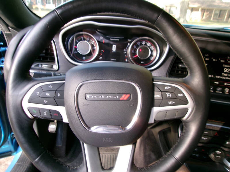 2016 Dodge Challenger SXT