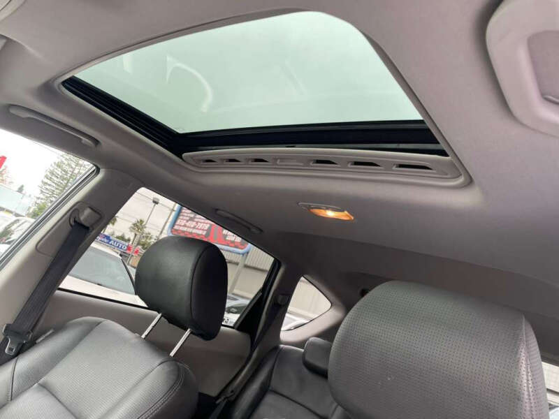 2006 Subaru B9 Tribeca 5-Pass.