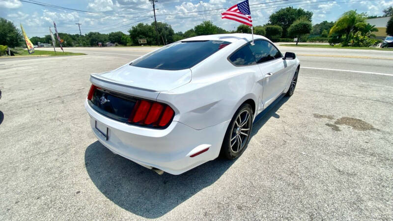 2017 Ford Mustang EcoBoost Premium