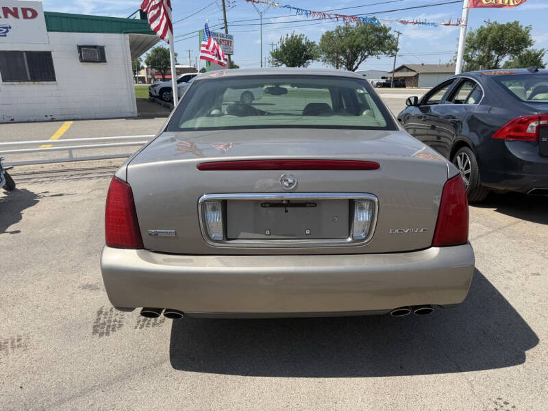 2004 Cadillac DeVille