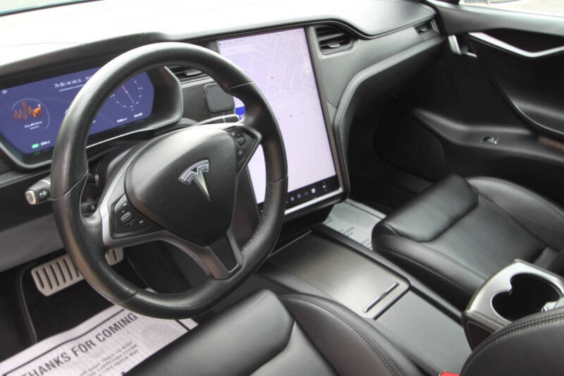 2020 Tesla Model S Performance photo 23