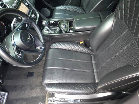 2020 Bentley Bentayga Hybrid