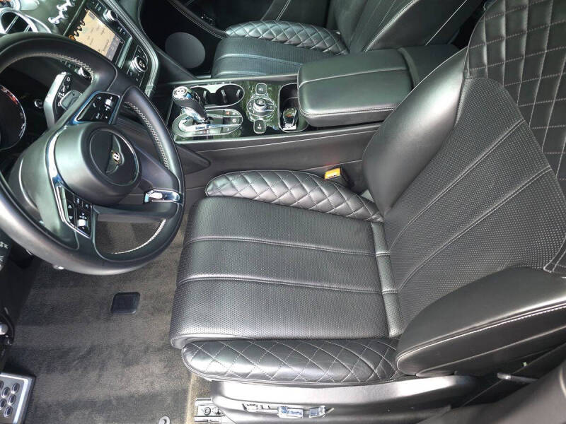 2020 Bentley Bentayga Hybrid