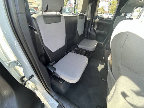 2019 Toyota Tacoma SR