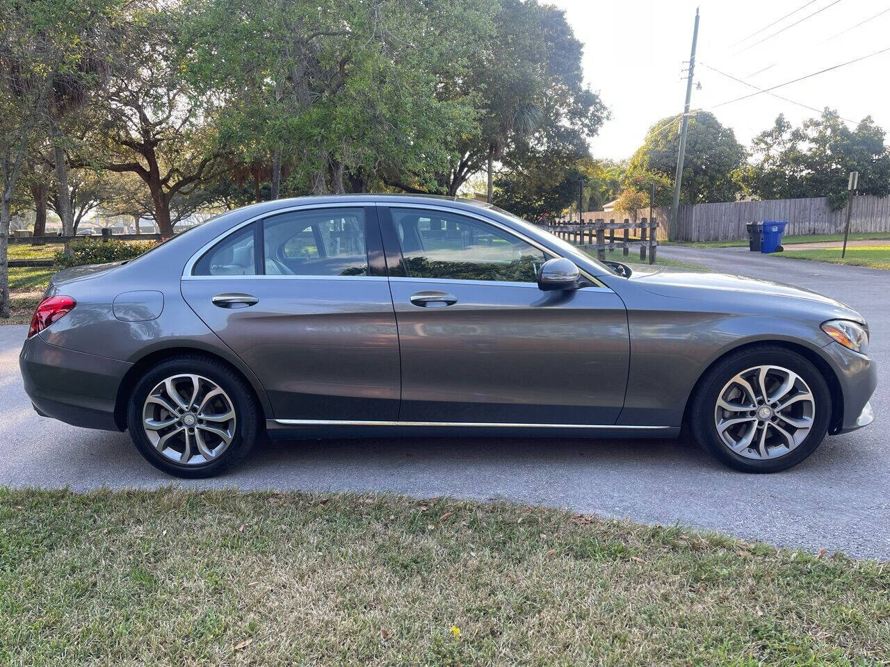2017 Mercedes-Benz C-Class  - $16,325