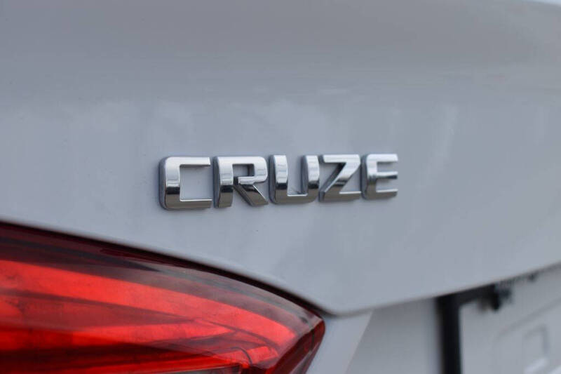 2017 Chevrolet Cruze LT Auto