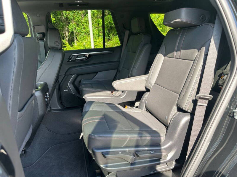 2025 Chevrolet Tahoe RST