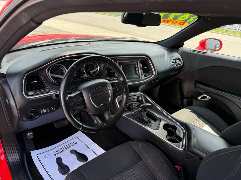 2016 Dodge Challenger SXT