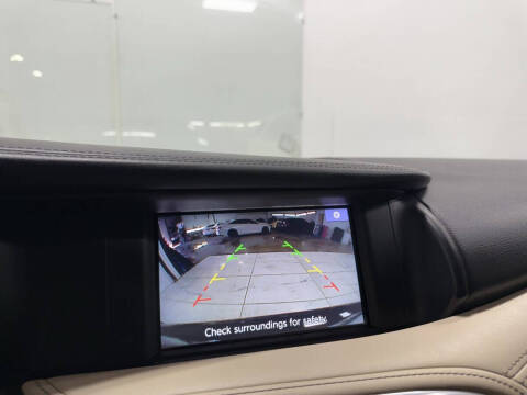 2018 Infiniti QX30 Luxury