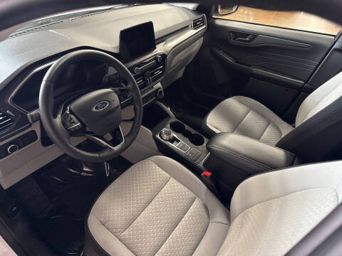 2023 Ford Escape Hybrid Active