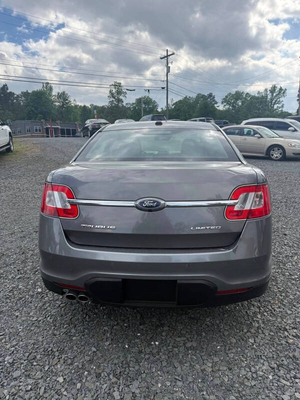 2011 Ford Taurus Limited