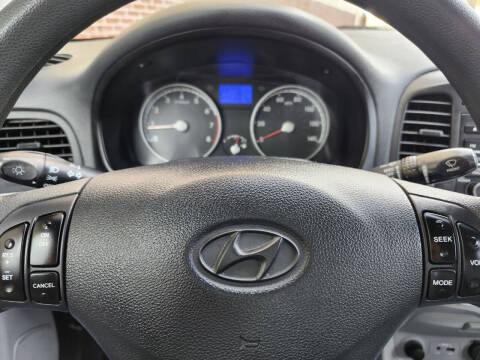 2011 Hyundai Accent GLS