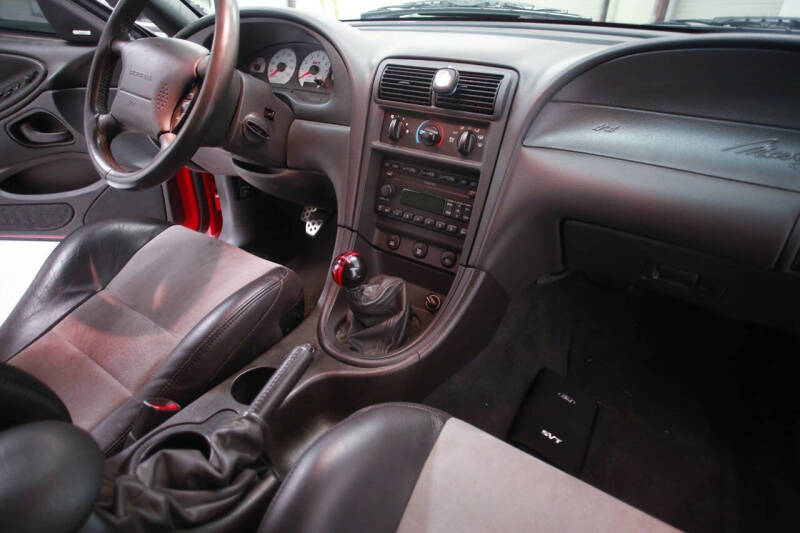 2004 Ford Mustang SVT Cobra