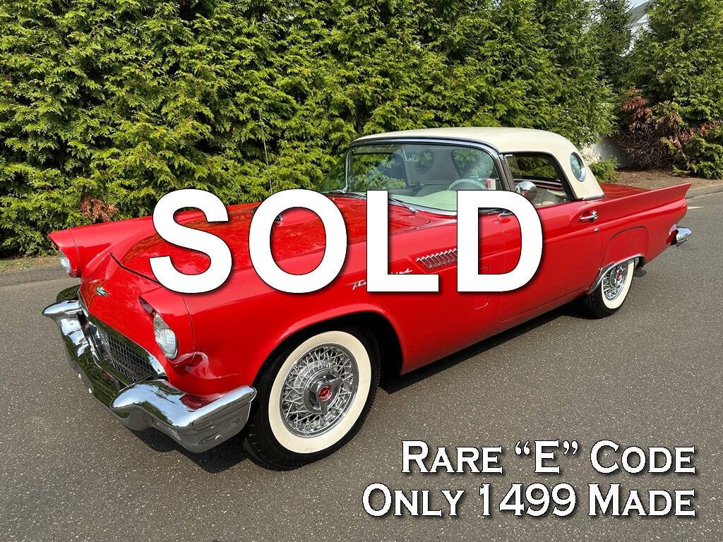1957 Ford Thunderbird 2